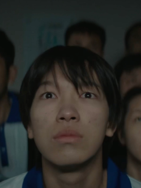插班生}