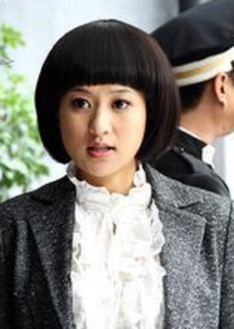 铁面人}